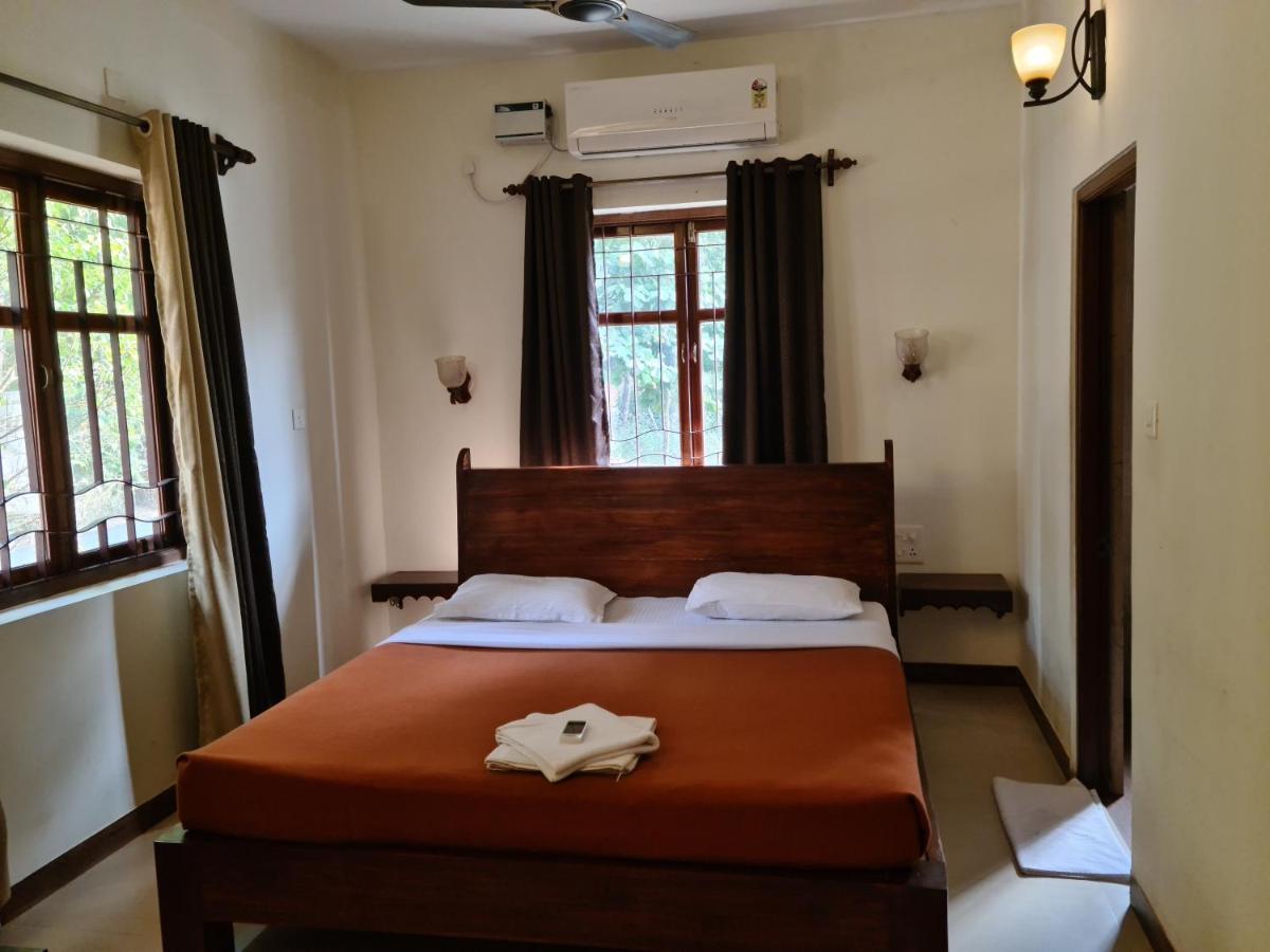 Coastal Suites Apart-Hotel Колва Екстер'єр фото