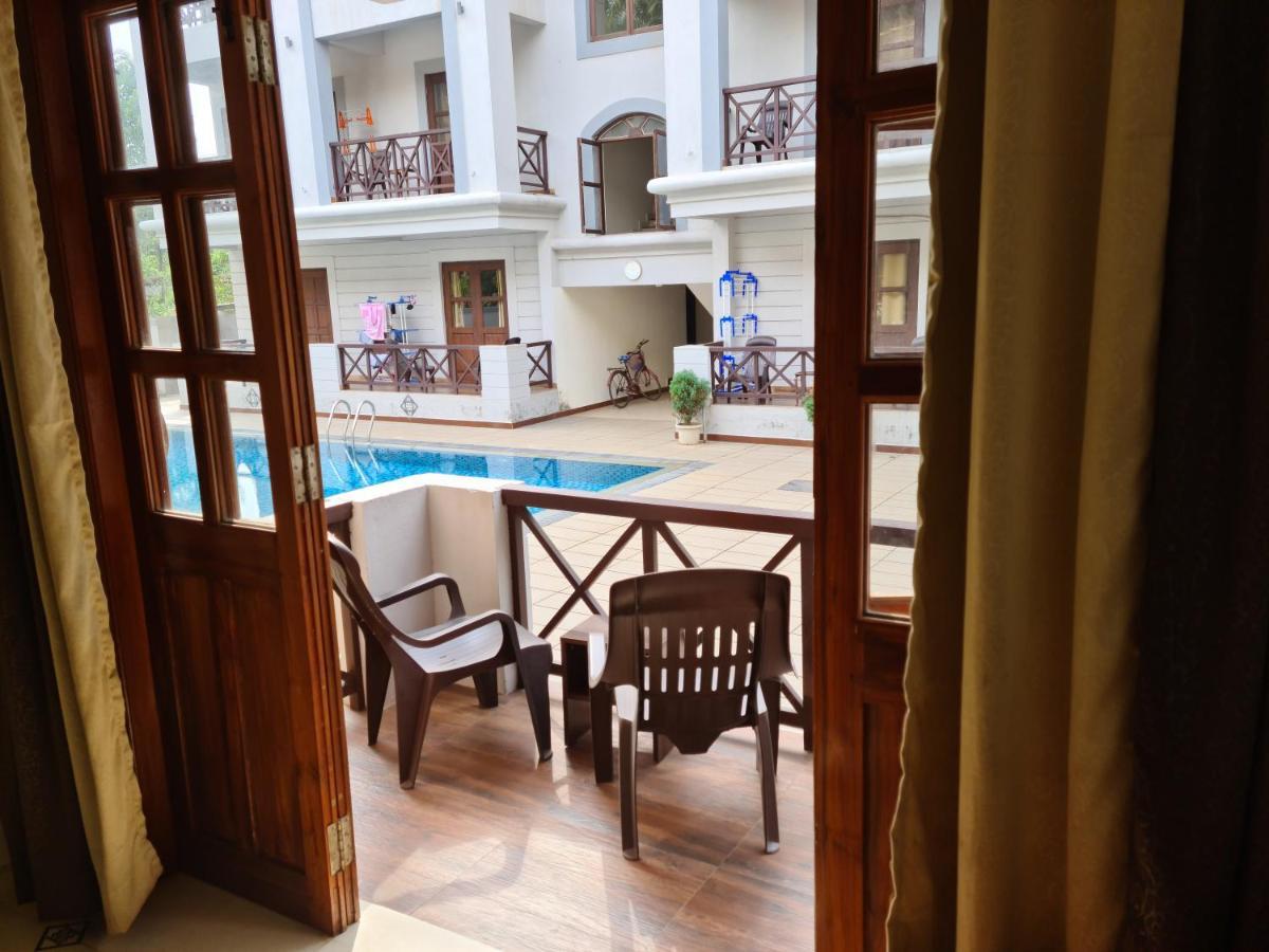 Coastal Suites Apart-Hotel Колва Екстер'єр фото
