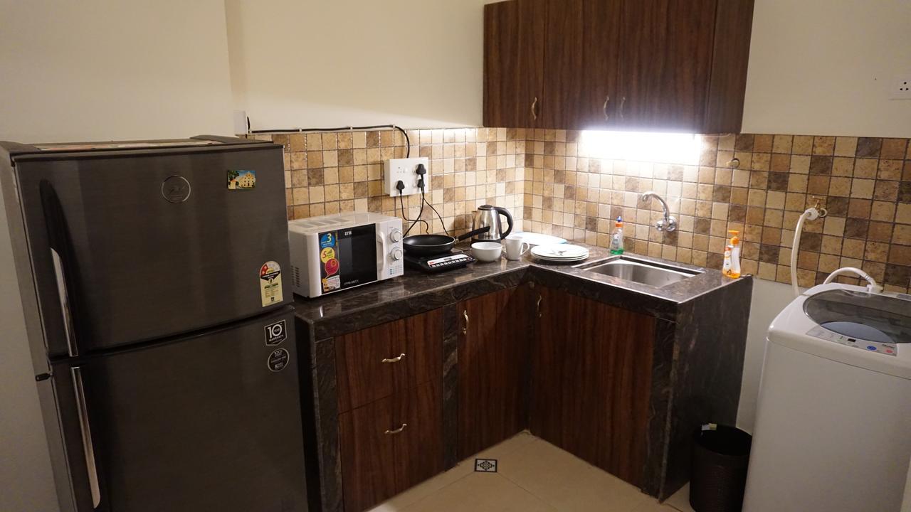 Coastal Suites Apart-Hotel Колва Екстер'єр фото